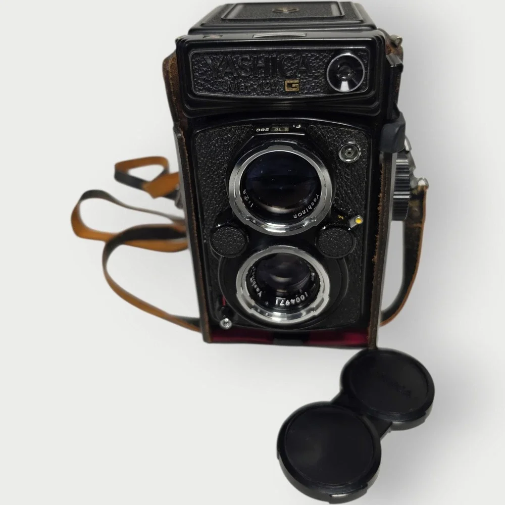 Yashica‎ Mat-124 G Vintage TLR 80mm Film Camera Black LEATHER CASE UNTESTED